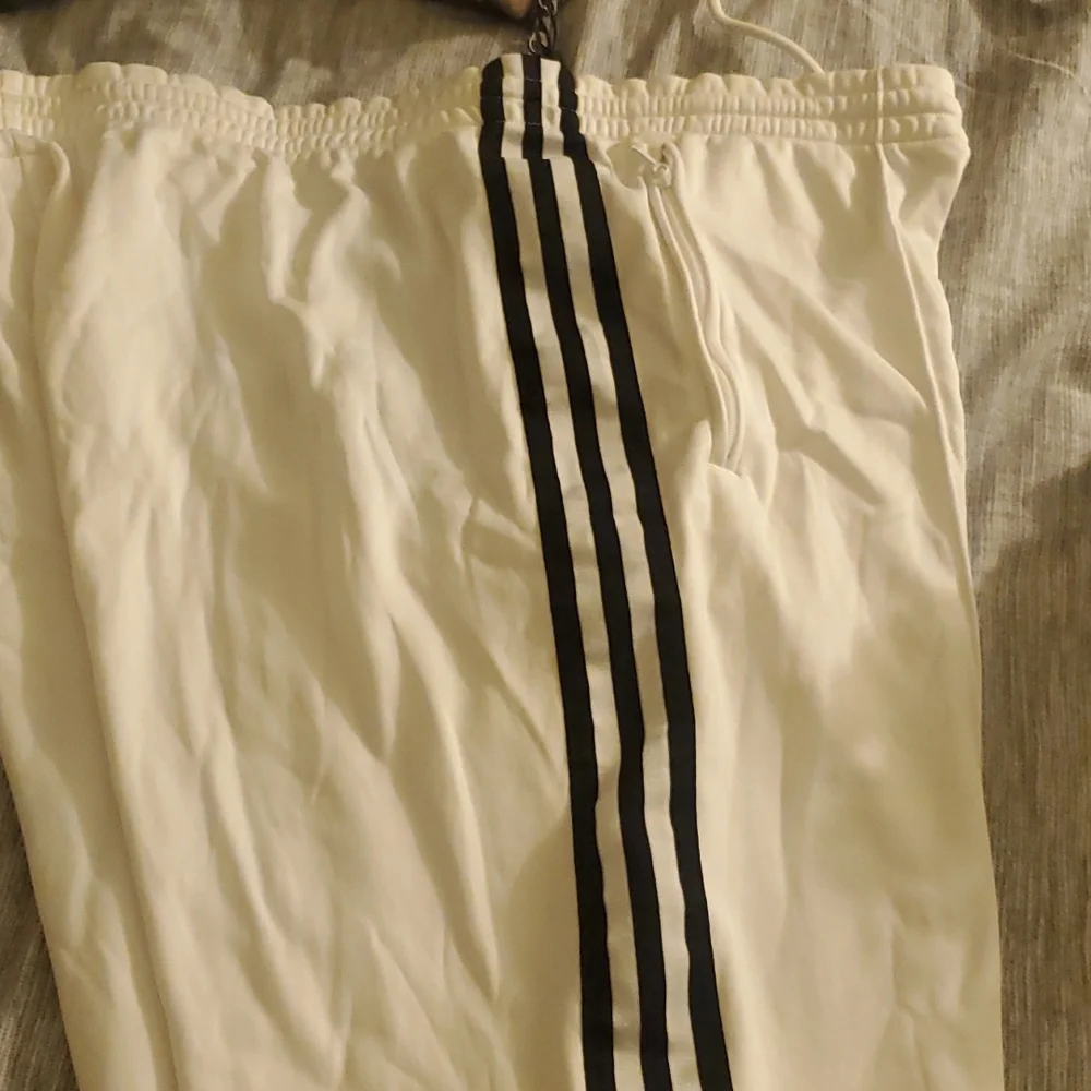 Adidas pants  long is 36 - Picture 3 of 4
